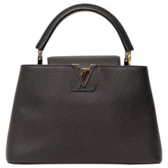 Borsa a Tracolla Louis Vuitton Capucines MM Nera