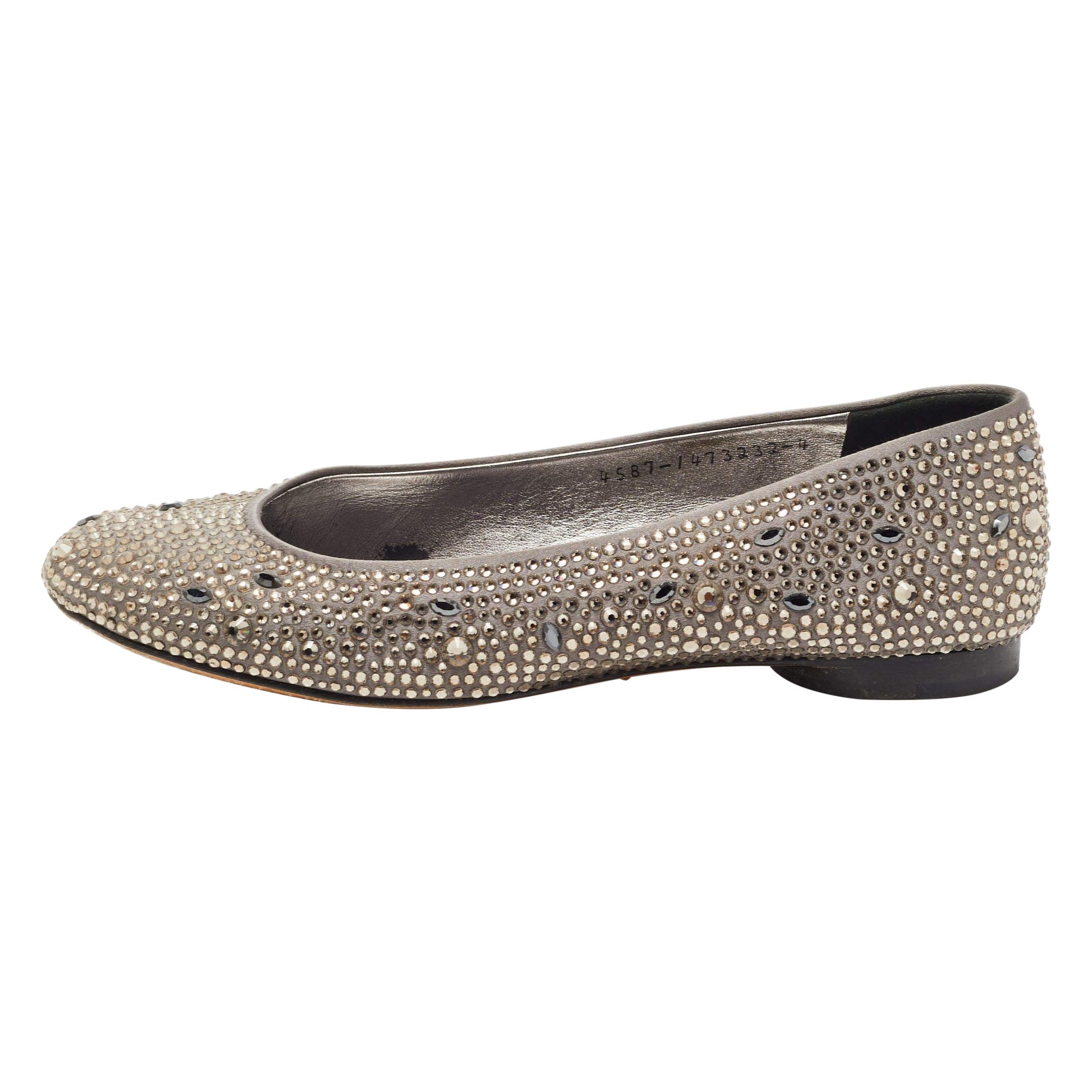 Gina Grey Crystal Embellished Satin Ballet Flats Size 37 For Sale
