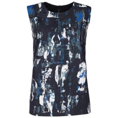 McQ by Alexander McQueen Top negro de crepé estampado sin mangas S