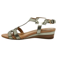 Tod's Metallic Leder Keil-Sandalen mit Knöchelriemen Größe 36,5