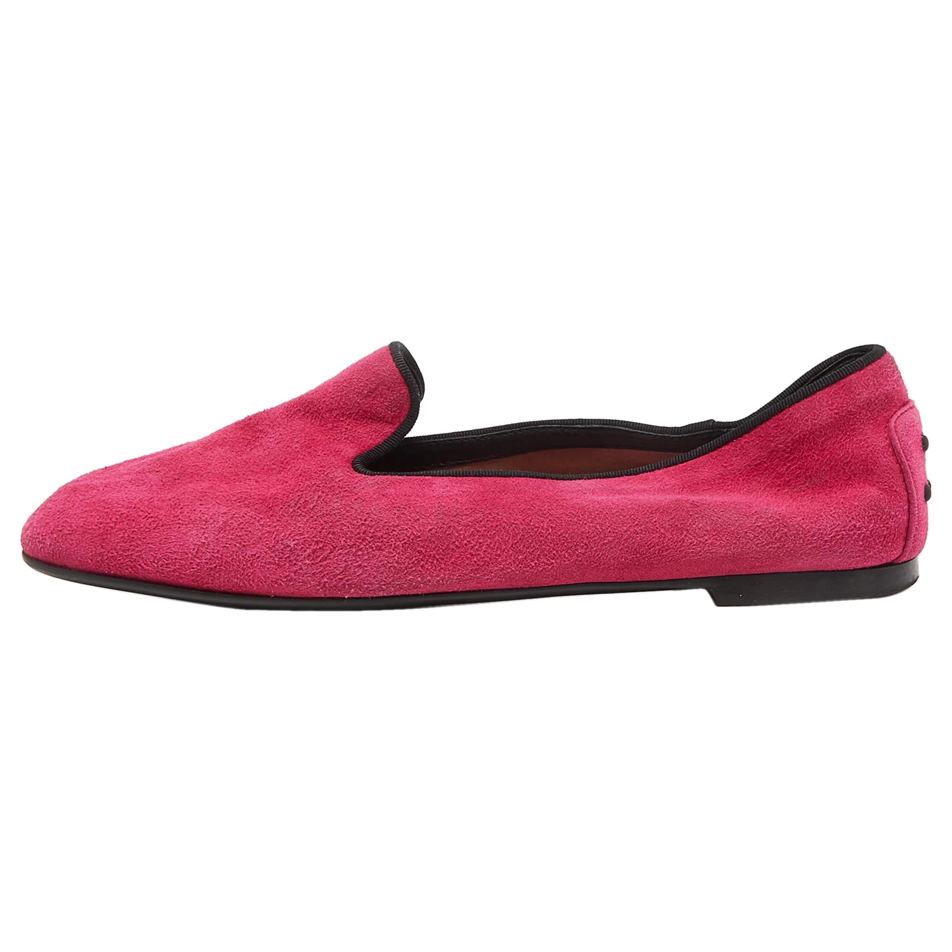 Pantofole da fumo in pelle scamosciata rosa di Tod's taglia 36,5 in vendita