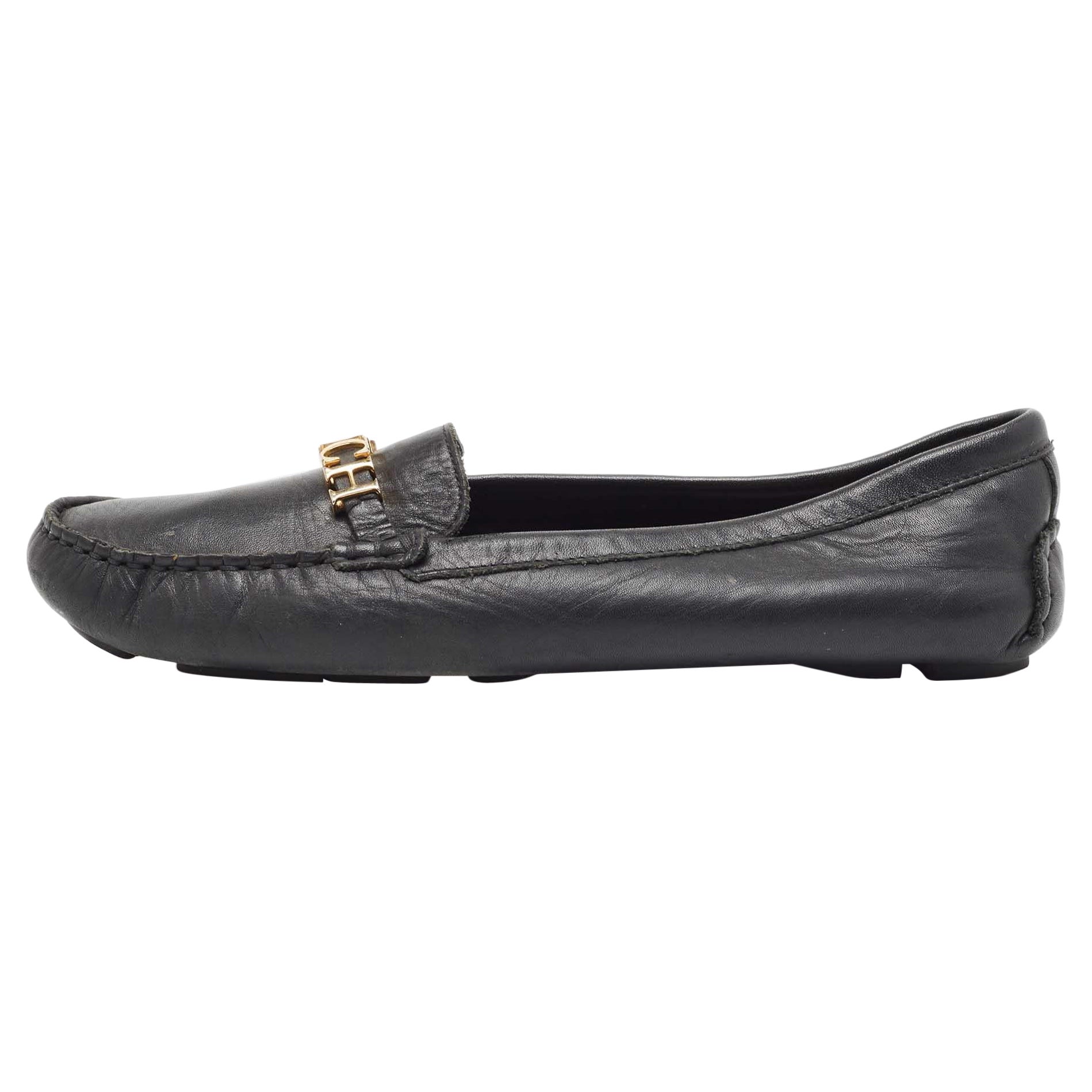 CH Carolina Herrera Schwarzes Leder CHCH Logo Loafers Größe 40 im Angebot