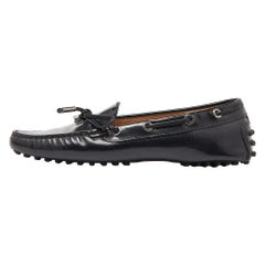 Tod's - Mocassins en cuir verni noir Taille 36
