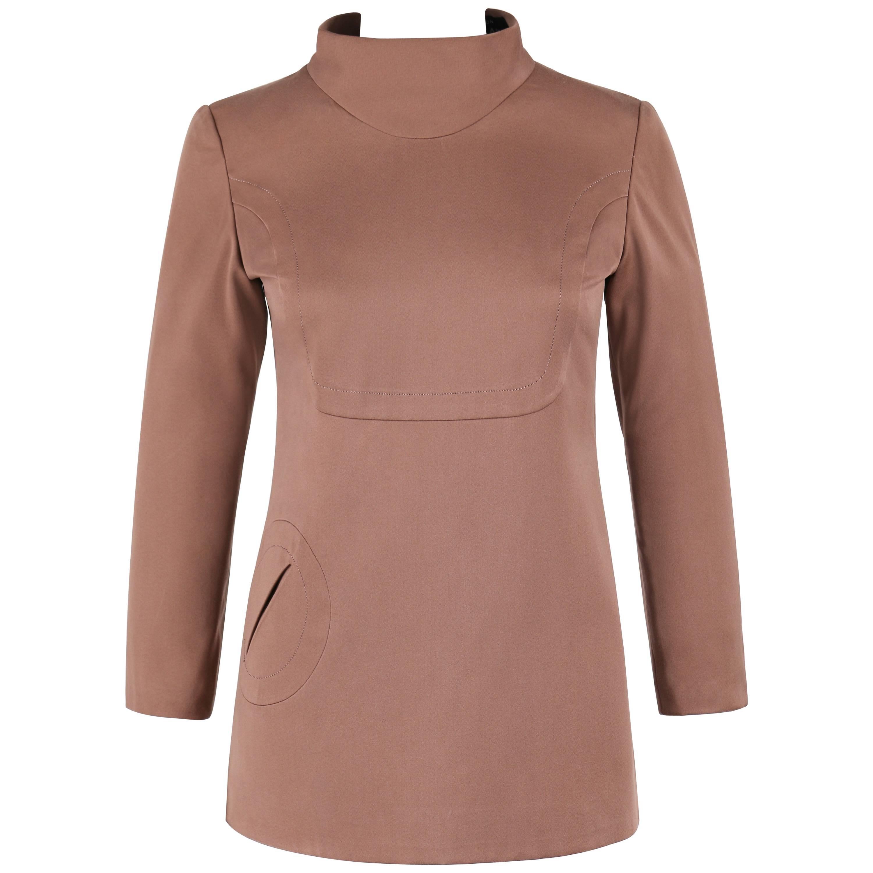 PIERRE CARDIN Takashimaya ca. 1960 Brown Silk Mod Circle Pocket Tunika Top im Angebot