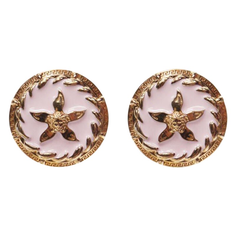 Does Versace have real diamonds?