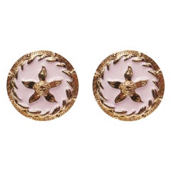 VERSACE 2021 Runway Tresor De La Mer pink enamel gold Greca starfish earring