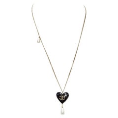 CHANEL B18 B Heart CC logo black resin drop pearl gold necklace