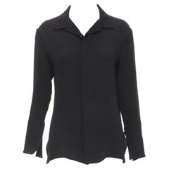 Yohji Yamamoto, camicia in crepe di seta al 100% con colletto aperto e bottoni nascosti