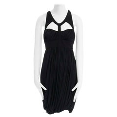 Versace abito da cocktail in viscosa nera drappeggiata con scollo a bretella IT40 S