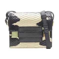 Seltene DELVAUX Le Madame Crossbody-Box-Tasche aus schwarz-golden lackiertem Leder