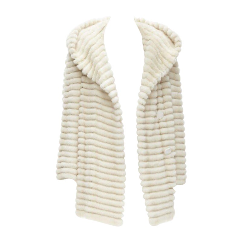 MARCO VANOLI - Veste à capuche asymétrique boutonnée en fourrure de tulle crème IT40 S en vente