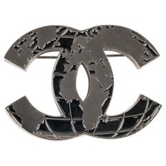 Chanel World Map Dark-silvery Metal Brooch, 2013