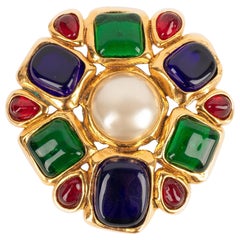 Spilla in metallo dorato Chanel, anni '90