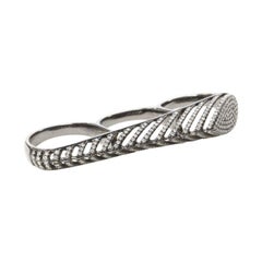 AS29 Spine 18k white gold 1.1 carat white diamond 3 finger ring