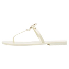 Tory Burch Elfenbeinfarbene Mini Miller Zehenhose aus Gummi Größe 37,5