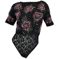 Bill Blass Vintage Schwarz Spitze Pailletten und Perlen Blume 1990er Bodysuit Onesie