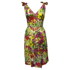 Vestido entallado de cuello en V con lazo en los hombros de flores vintage de algodón de colores brillantes