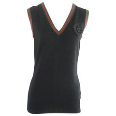 Gucci Black Sleeveless V-Neck Knit Top with Crest - M