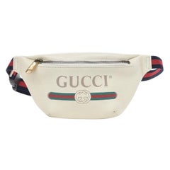 Gucci White Graind Calf Skin Leather Logo crossbody bag, Logo Belt Bag