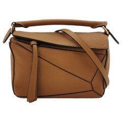 Loewe Puzzle Mini Caramel Tan Calfskin Cuir Crossbody Sac