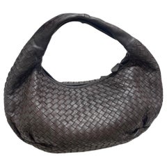 Bottega Veneta Belly Hobo Intrecciato in pelle di agnello marrone latte Borsa media