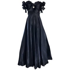 Oscar de la Renta Vintage Black Silk Taffeta Off Shoulder Evening Gown Size 6