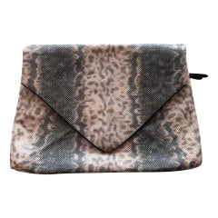 Bolso sobre Dries van Noten