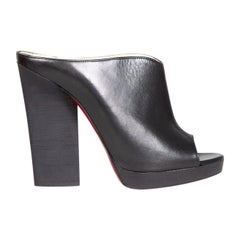 Christian Louboutin Mules Roche de cuero negro Talla IT 39.5
