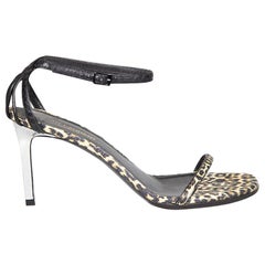 Saint Laurent - Sandali con cinturino in pelle con stampa leopardata Taglia IT 39