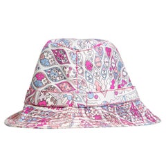 Emilio Pucci Sombrero de cubo con estampado abstracto