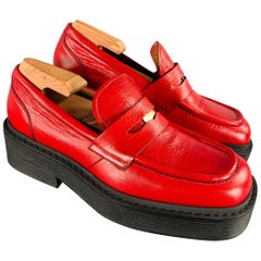 MARNI Größe 7 Rote Schwarze Plateau-Penny Loafers aus Leder