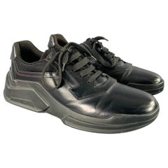 PRADA Talla 7.5 Zapatillas de cuero negro de malla