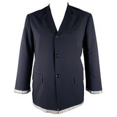 YOHJI YAMAMOTO Sportmantel aus Wolle und Polyester mit Kontrastbesatz in Marineblau und Weiß, Größe L