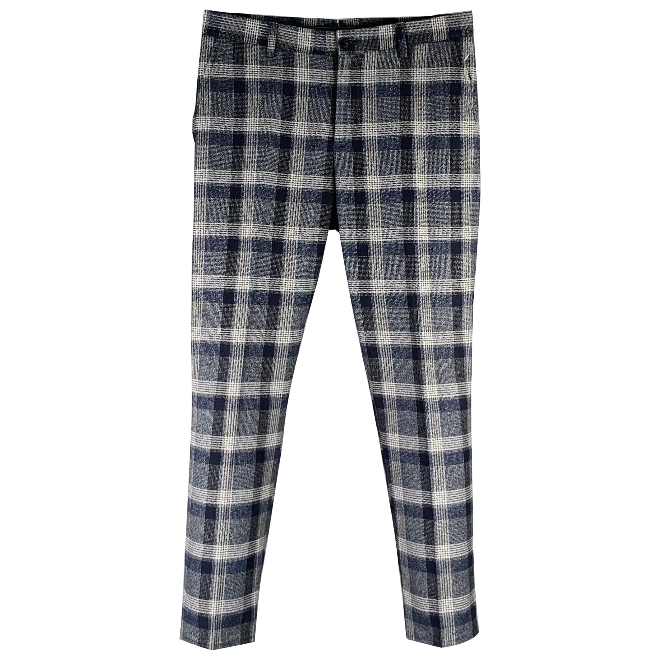 ETRO Size 30 Navy Grey Plaid Cotton Zip Fly Dress Pants For Sale