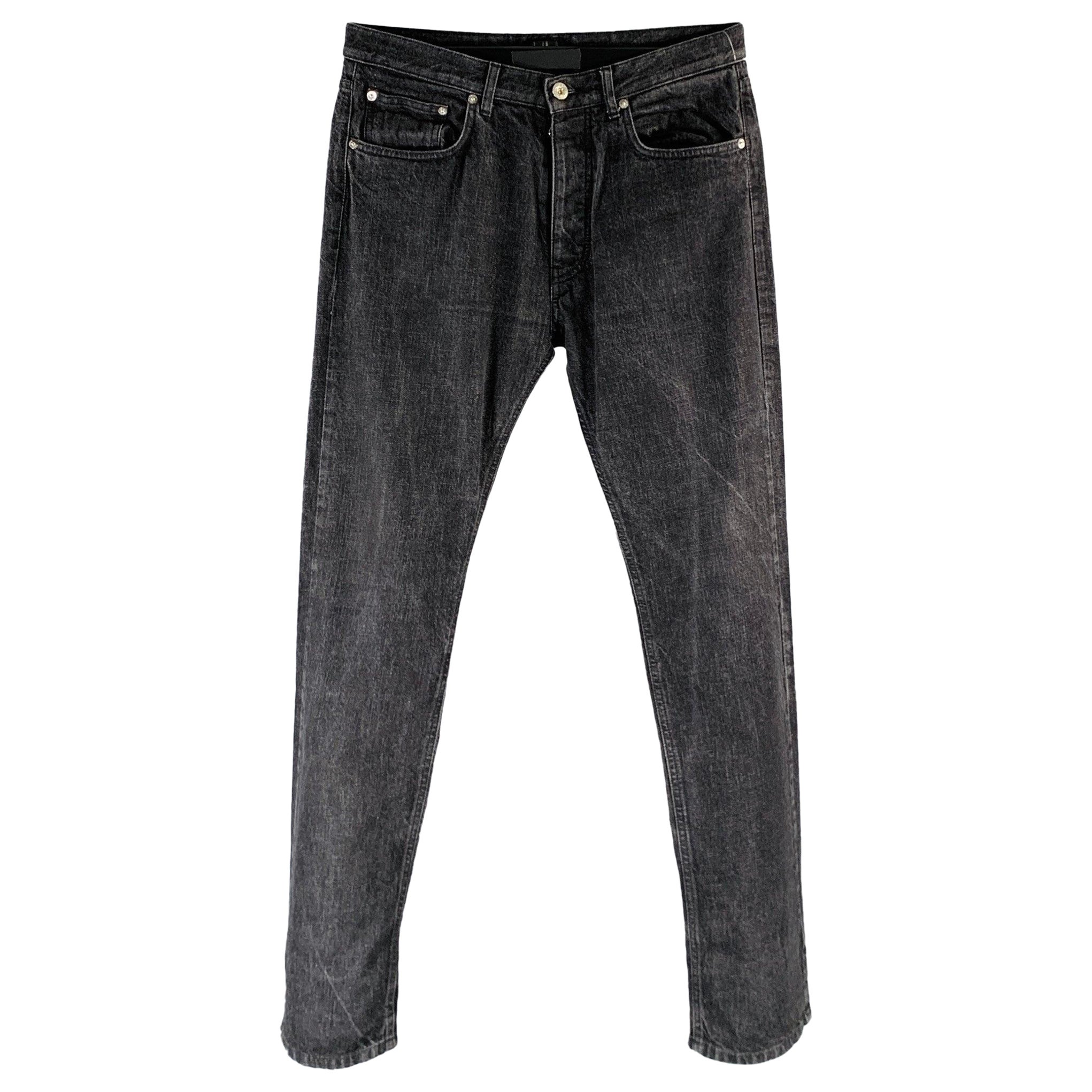 VALENTINO Size 32 Grey Charcoal Cotton Straight Five Pockets Jeans For Sale