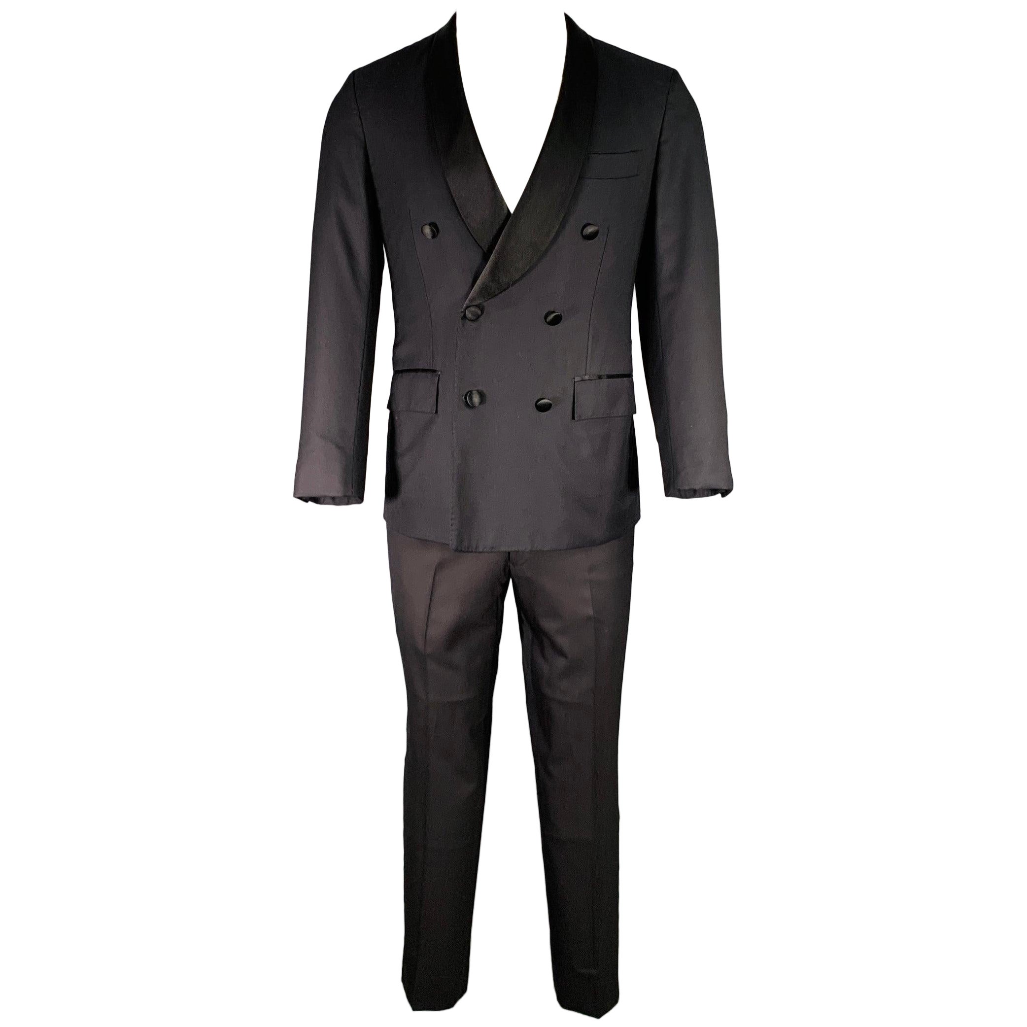 KITON Größe 36 Dreiteiliges Smoking aus schwarzer Wolle mit Schalkragen im Angebot