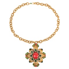 Chanel Collar de metal dorado Alta Costura