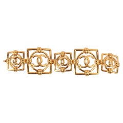 Bracciale Chanel in metallo dorato