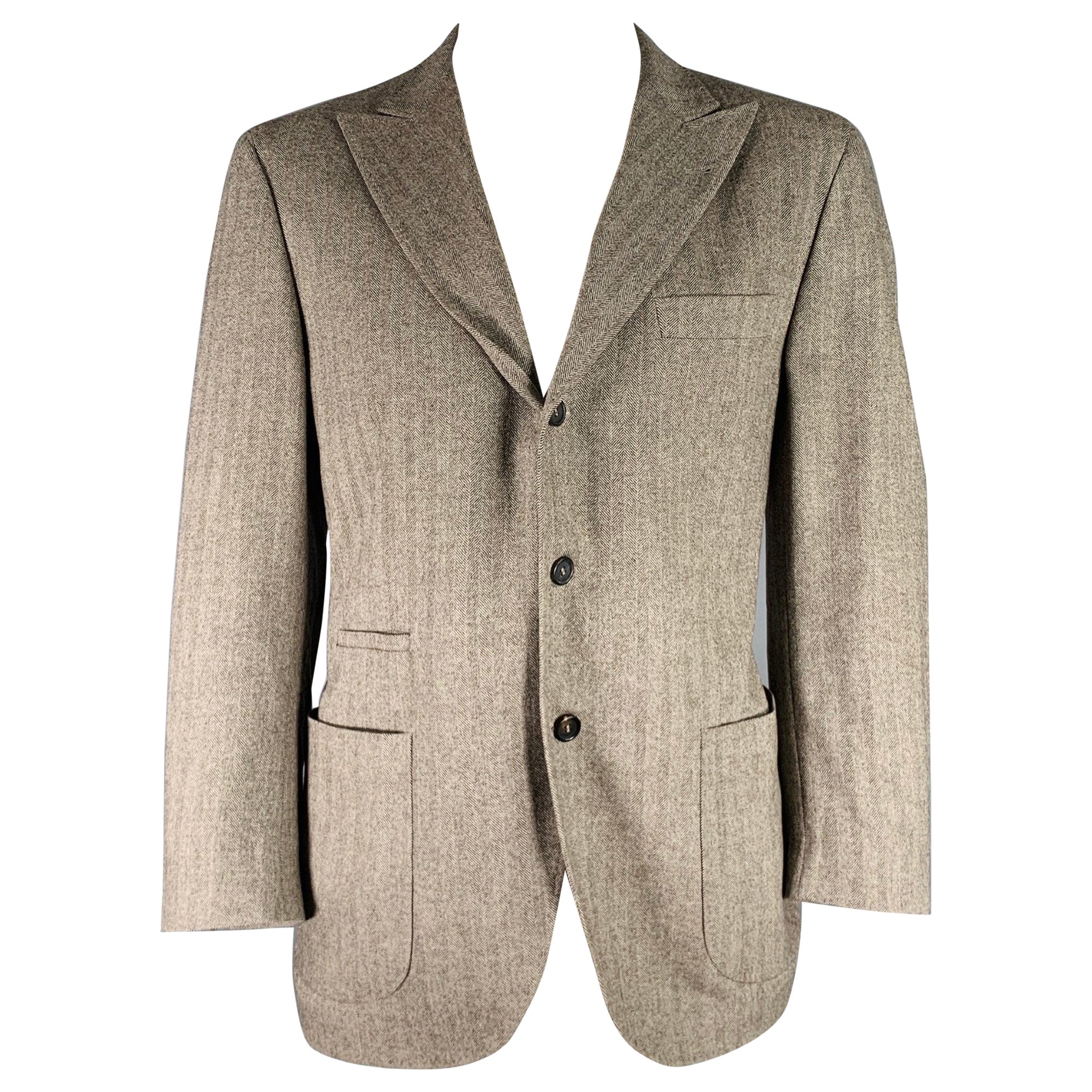 BRUNELLO CUCINELLI Size 44 Beige Brown Herringbone Peak Lapel Sport Coat For Sale