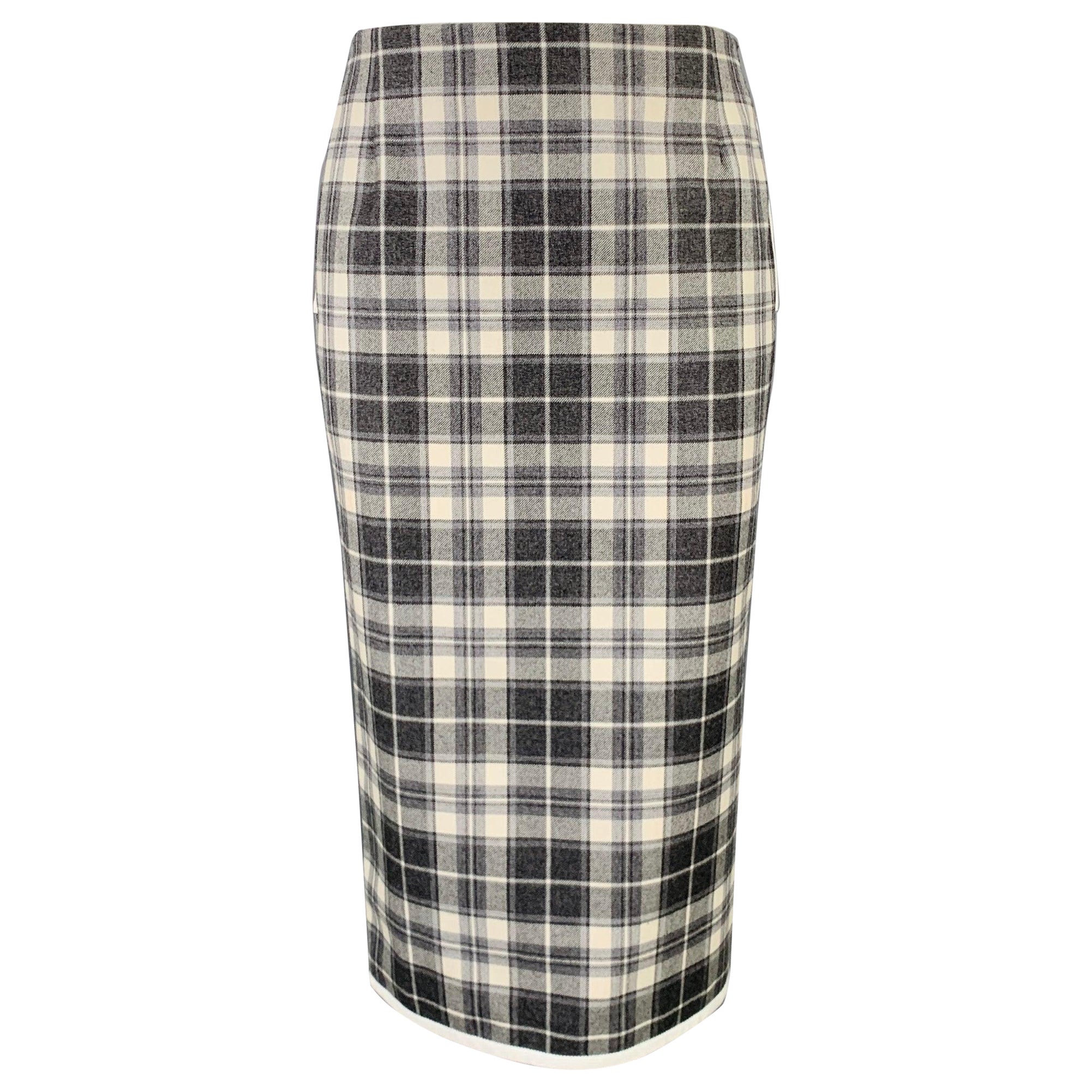 THOM BROWNE Size 0 Grey Cream Wool Plaid Pencil Mid-Calf Skirt For Sale