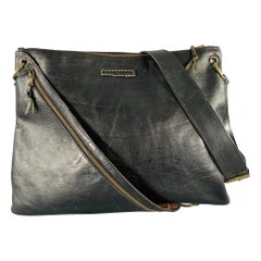 JOHN VARVATOS Bolsa bandolera de piel negra superpuesta
