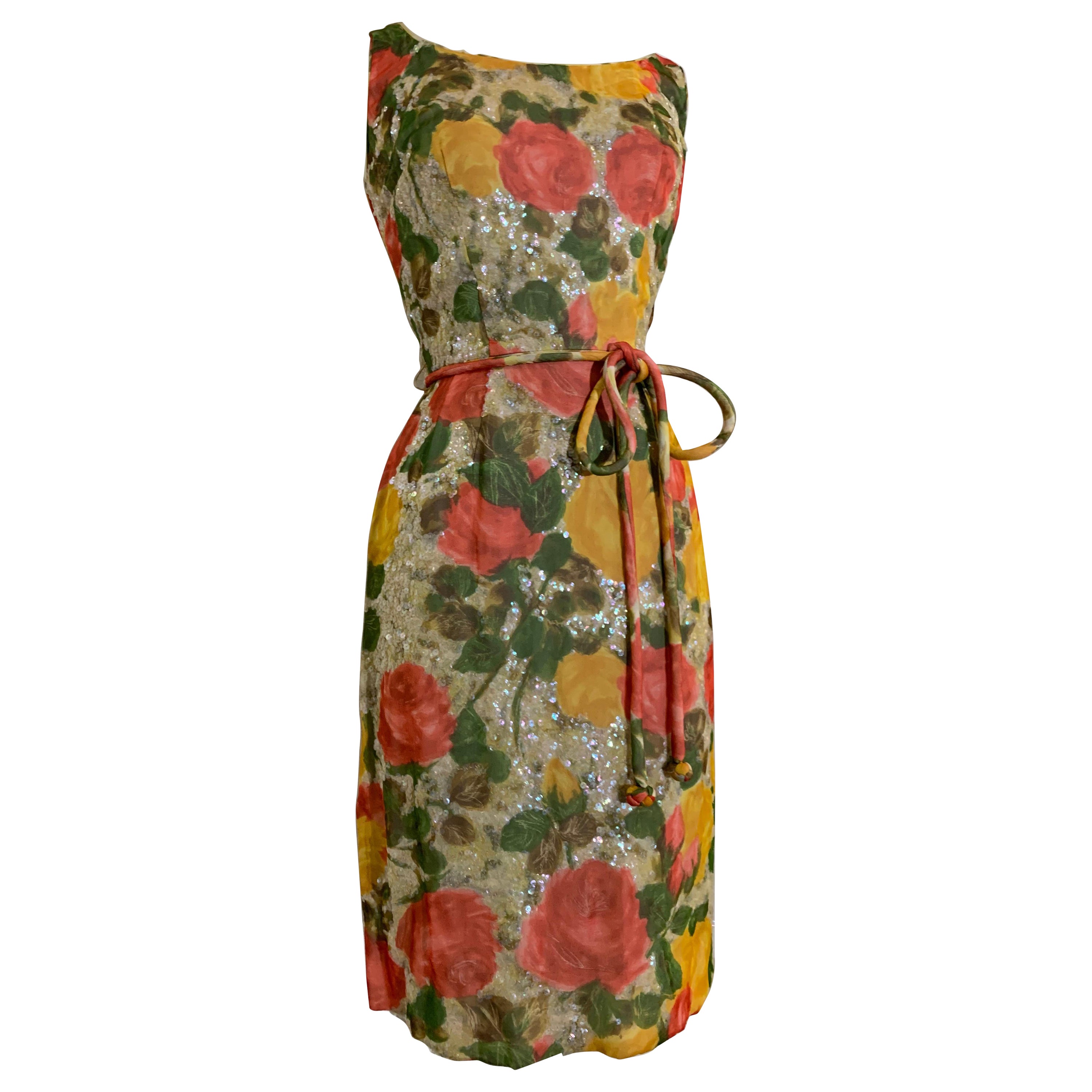 Vestido tubo de gasa de seda con estampado "Rosas de verano" de Nan Duskin de los años 60 con lentejuelas transparentes en venta