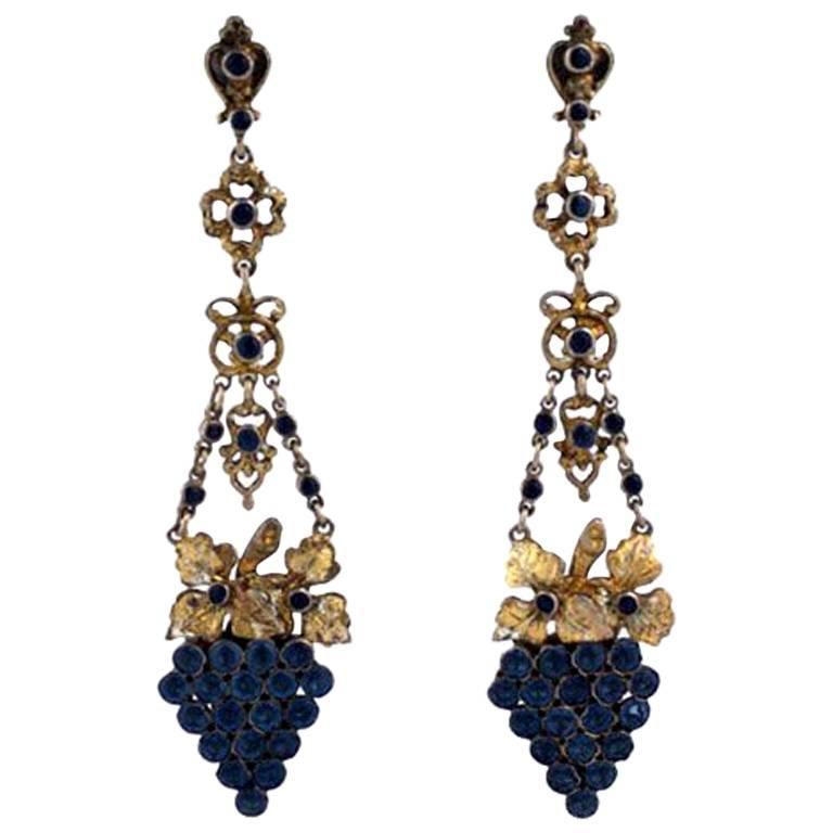 Hungarian Paste Grape Cluster Earrings For Sale