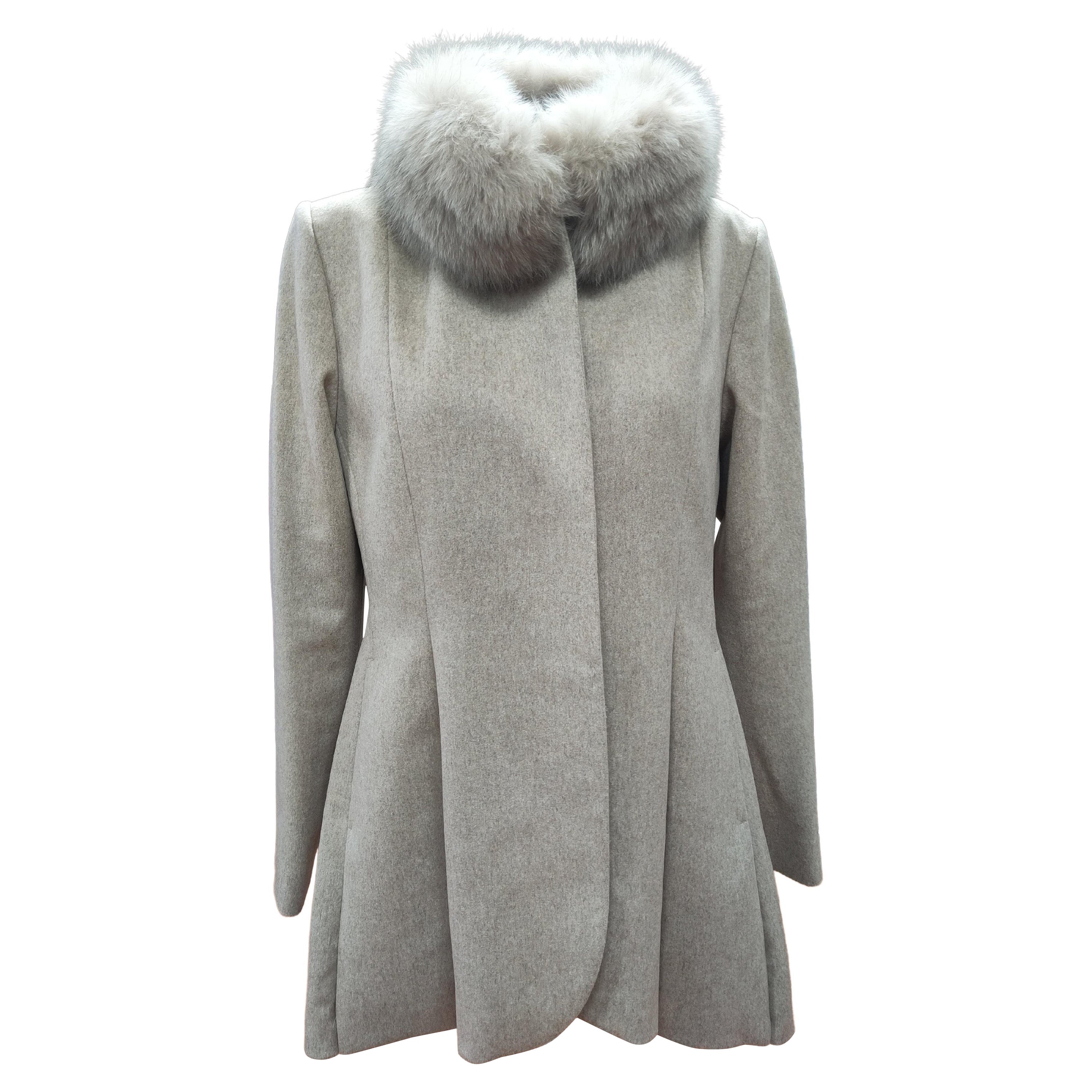 Brand new Loro Piana gray mix wool with fox fur trim 6-8-10-12 For Sale