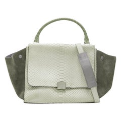 CELINE Phoebe Philo Trapeze, borsa a cartella in pelle scamosciata con patta svasata, di colore grigio.