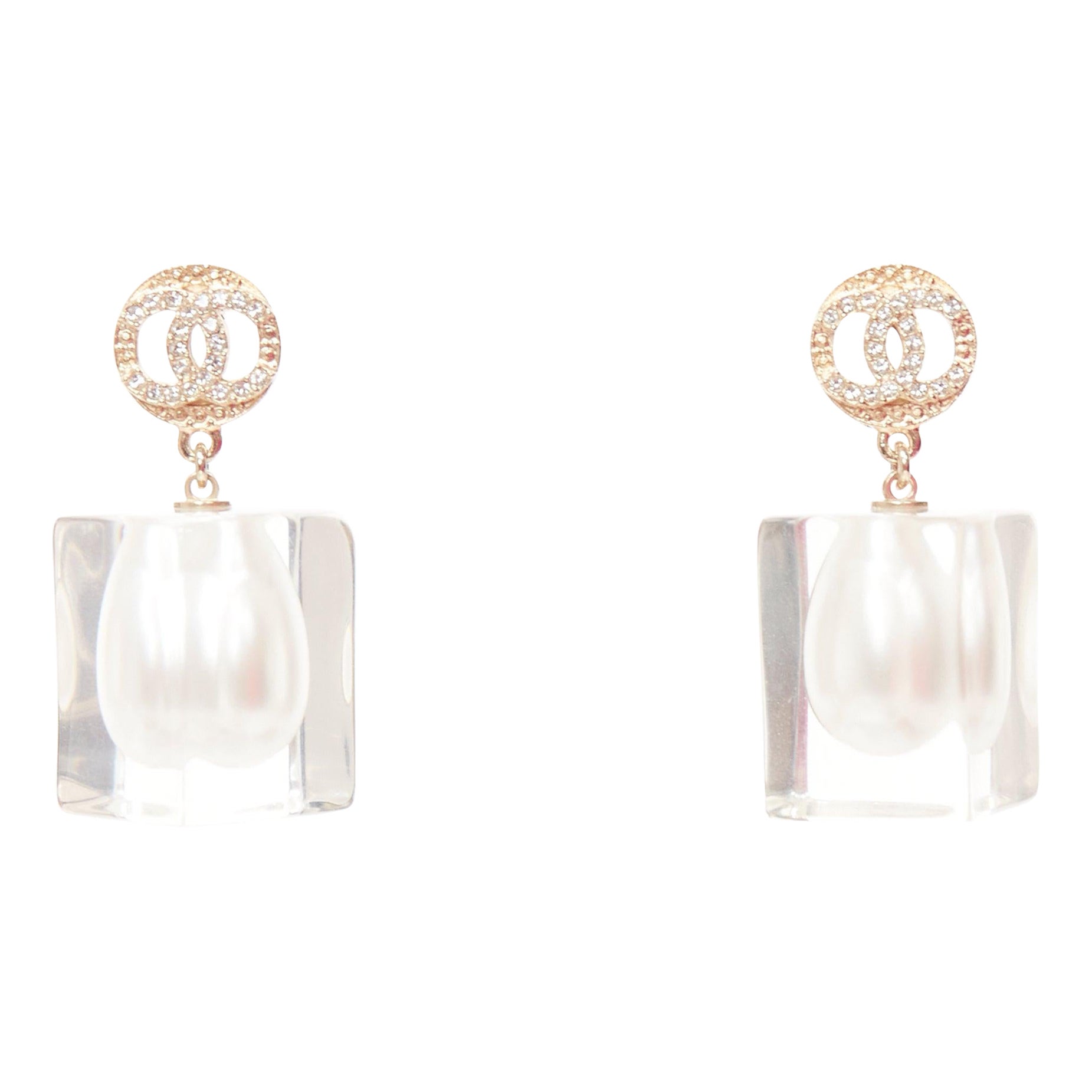 CHANEL A19K CC crystal clear acrylic encased white pearl pin earrings Pair For Sale