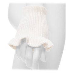 Guanti a metà in cotone misto cachemire bianco con polsino a balze di Gucci