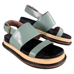 MARNI Größe 7 Grün Schwarz Strap Chunky Sole Sandalen