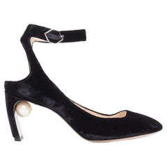 NICHOLAS KIRKWOOD Lola black velvet pearl heel slingback pumps EU38