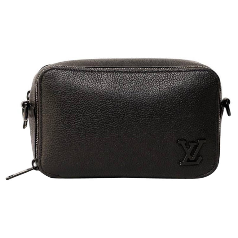 Borsa a Tracolla Louis Vuitton Pochette Alpha Nero For Sale